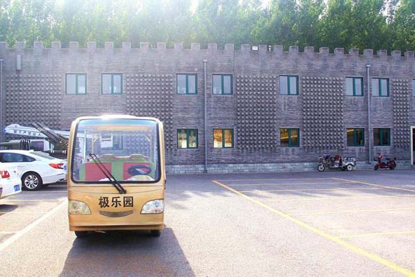 极乐园班车