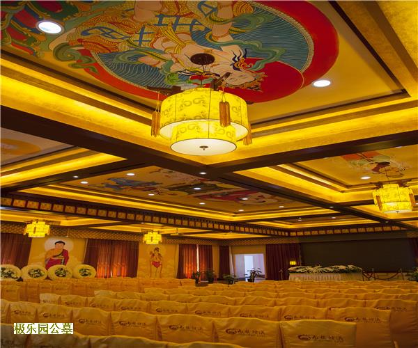 在古人丧葬习俗中“坟、墓、冢、陵”分别埋的是谁？